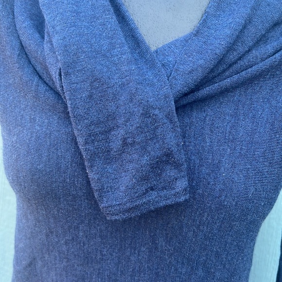 Eileen Fisher NWOT indigo 100% Marino wool classy lightweight long sleeve sz 2P - Picture 3 of 9